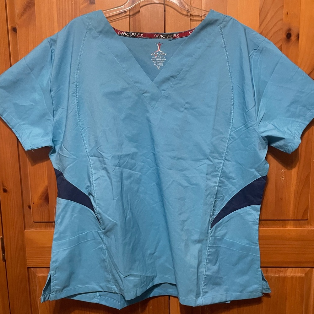 Cherokee Teal V-Neck Scrub Top with Navy Accents never worn